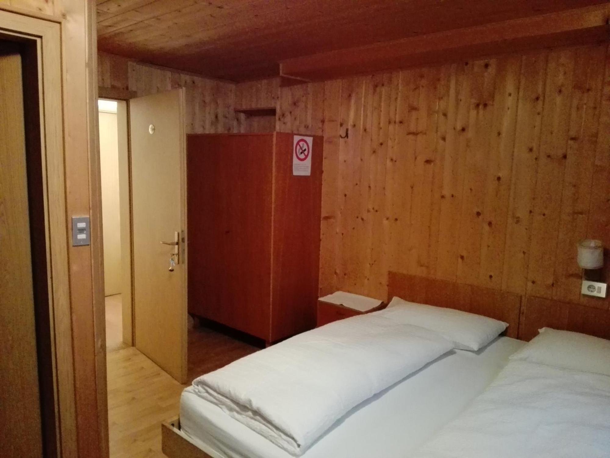 Garni La Grambla Hotell Selva di Val Gardena Exteriör bild
