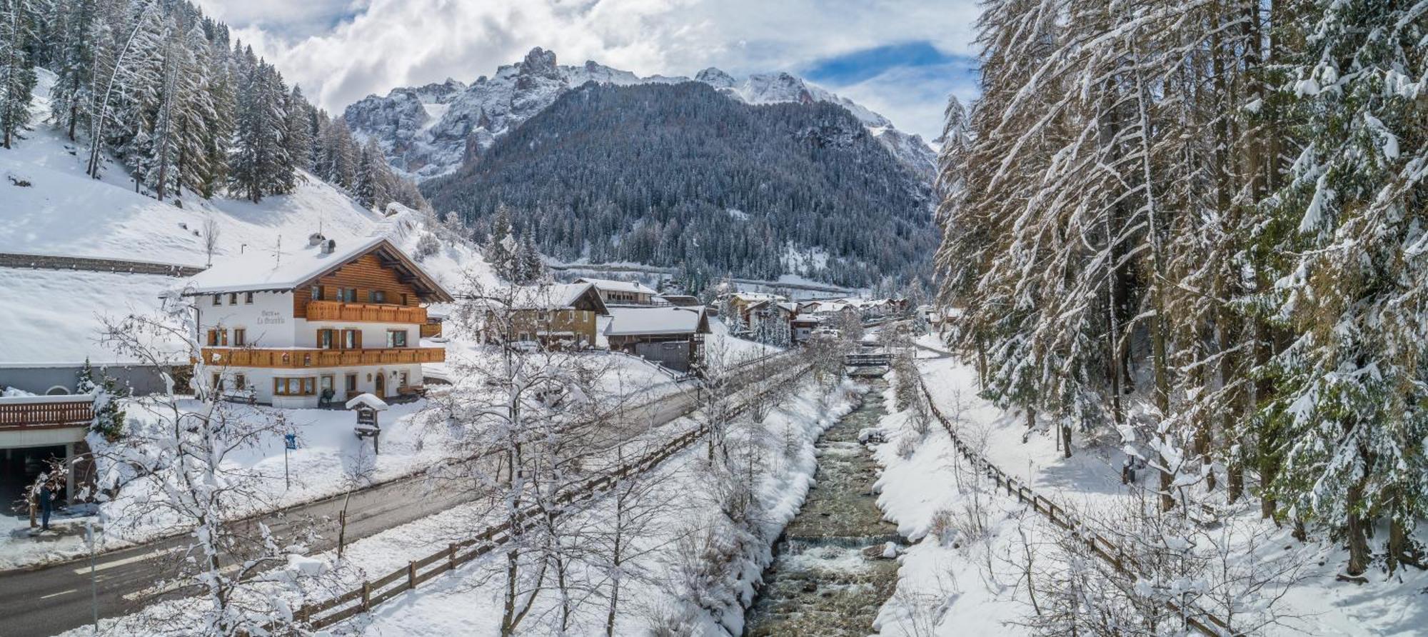 Garni La Grambla Hotell Selva di Val Gardena Exteriör bild