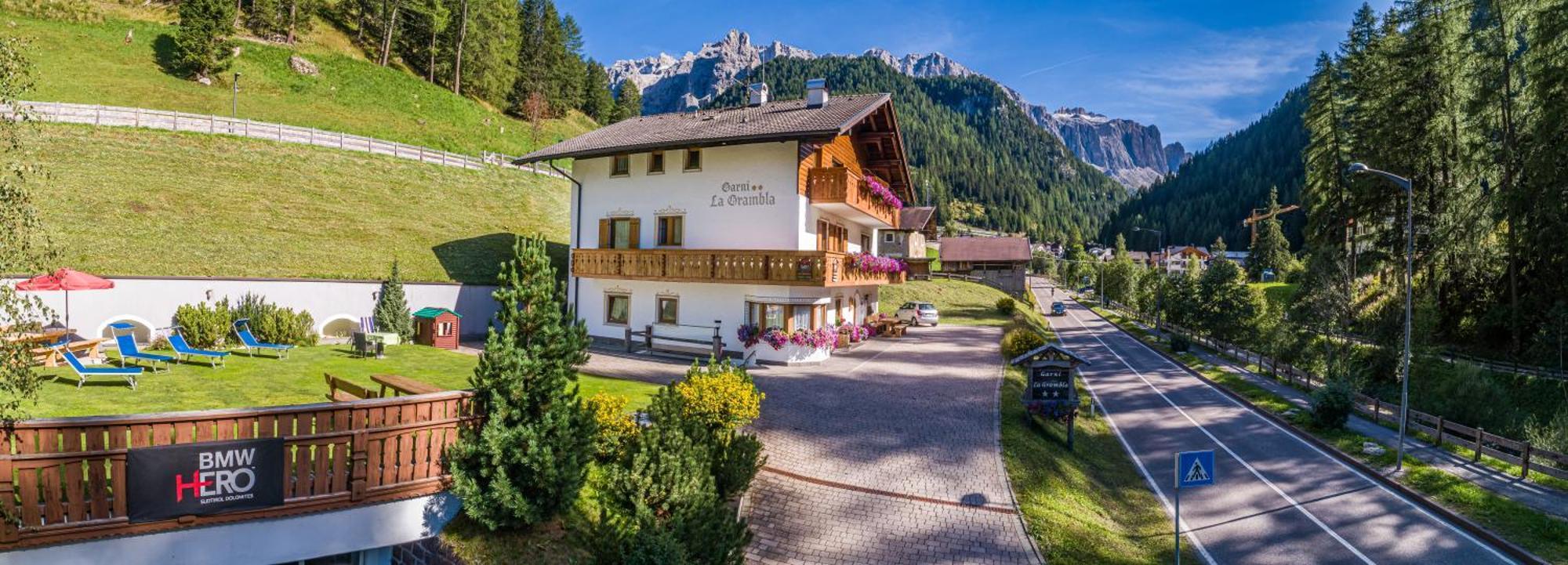 Garni La Grambla Hotell Selva di Val Gardena Exteriör bild