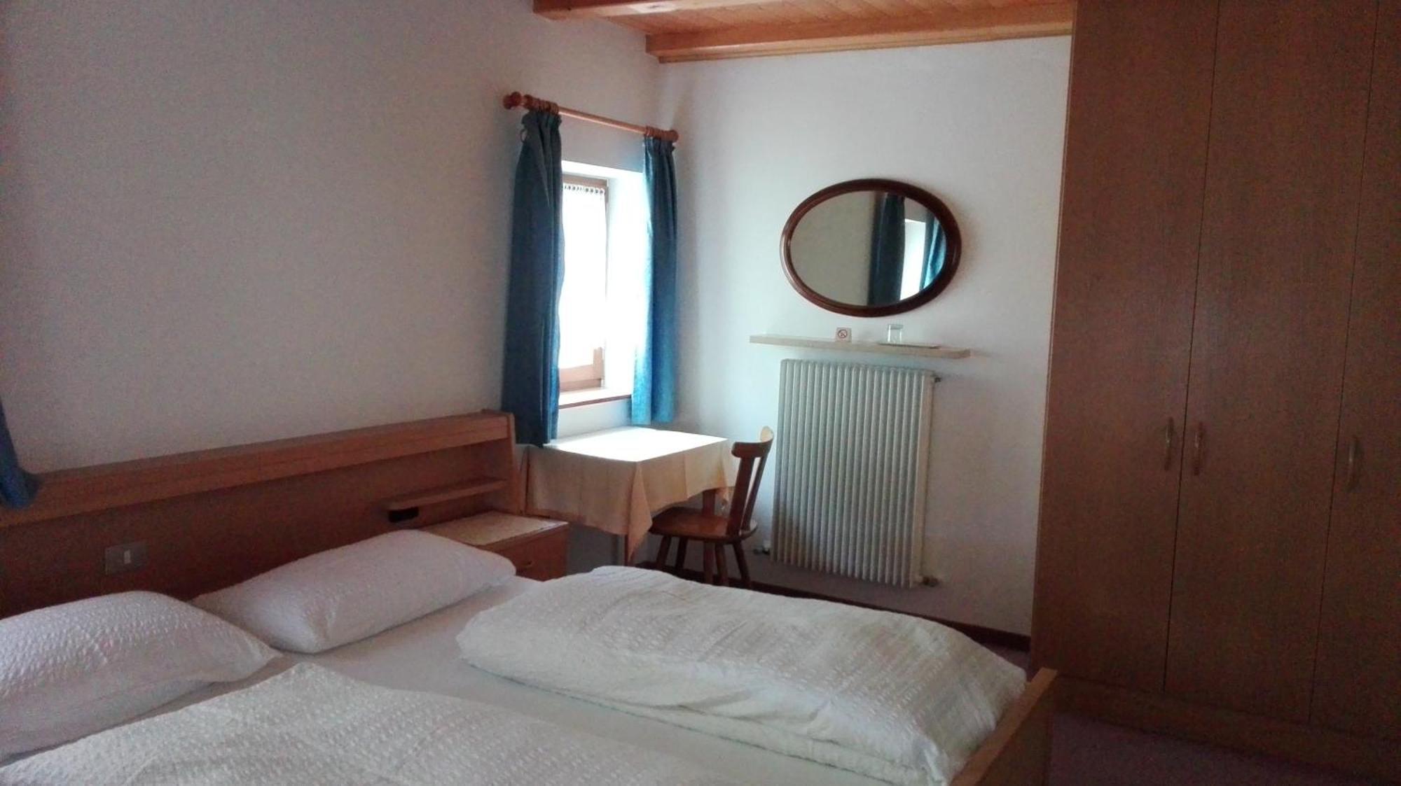 Garni La Grambla Hotell Selva di Val Gardena Exteriör bild