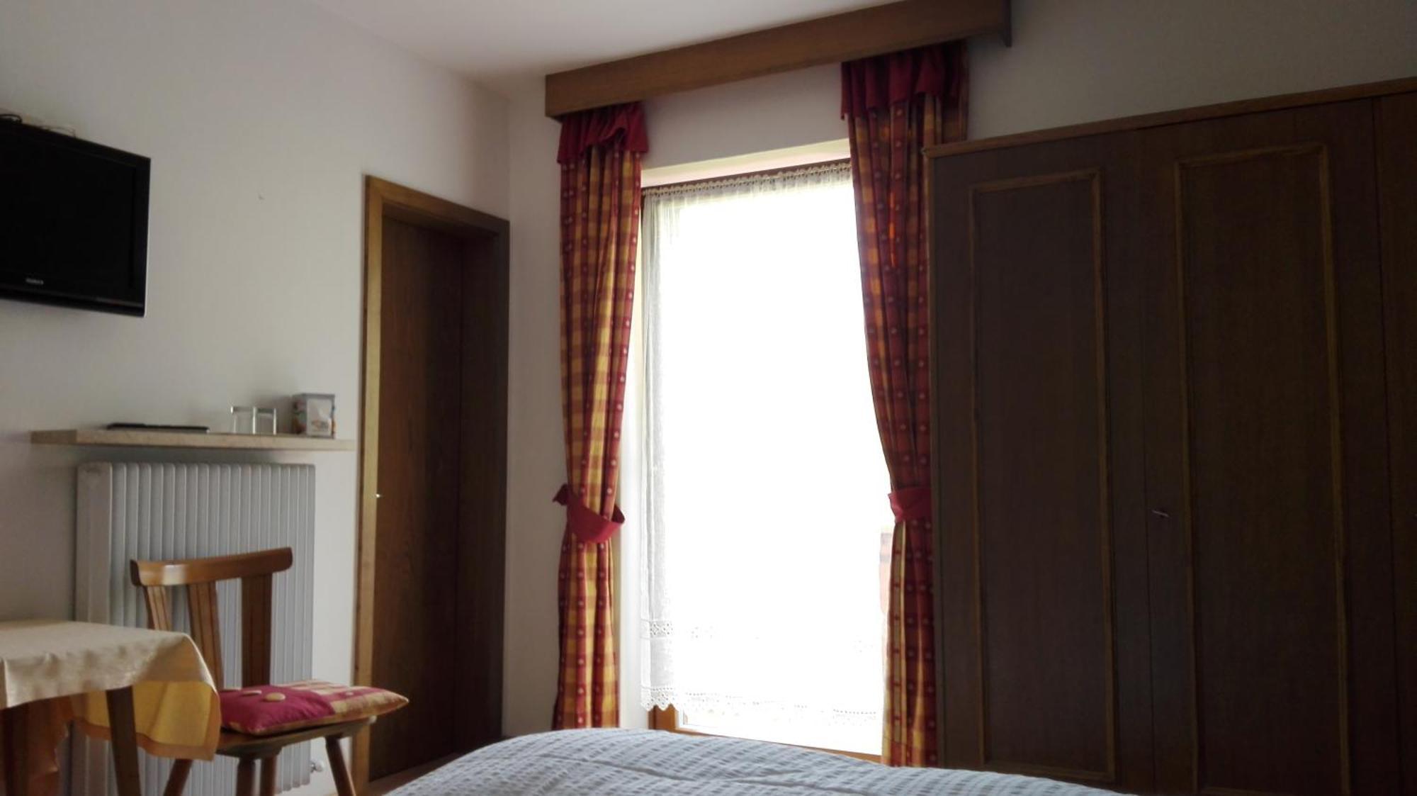 Garni La Grambla Hotell Selva di Val Gardena Exteriör bild