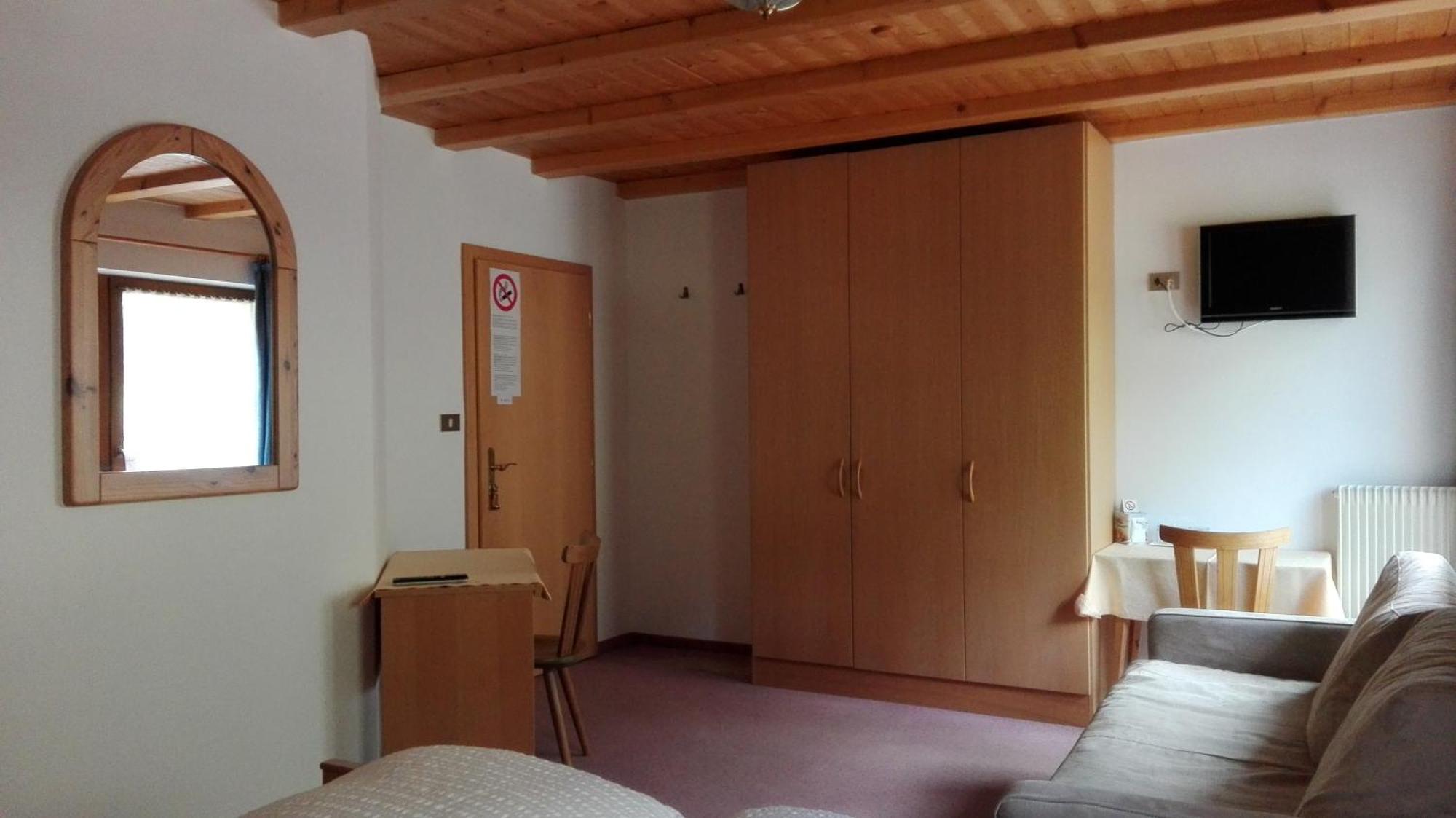 Garni La Grambla Hotell Selva di Val Gardena Exteriör bild