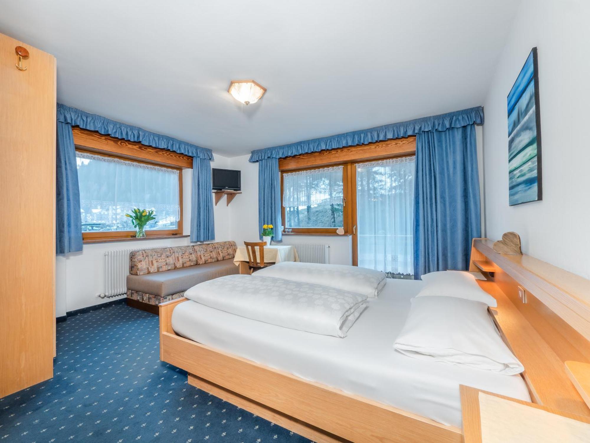 Garni La Grambla Hotell Selva di Val Gardena Exteriör bild