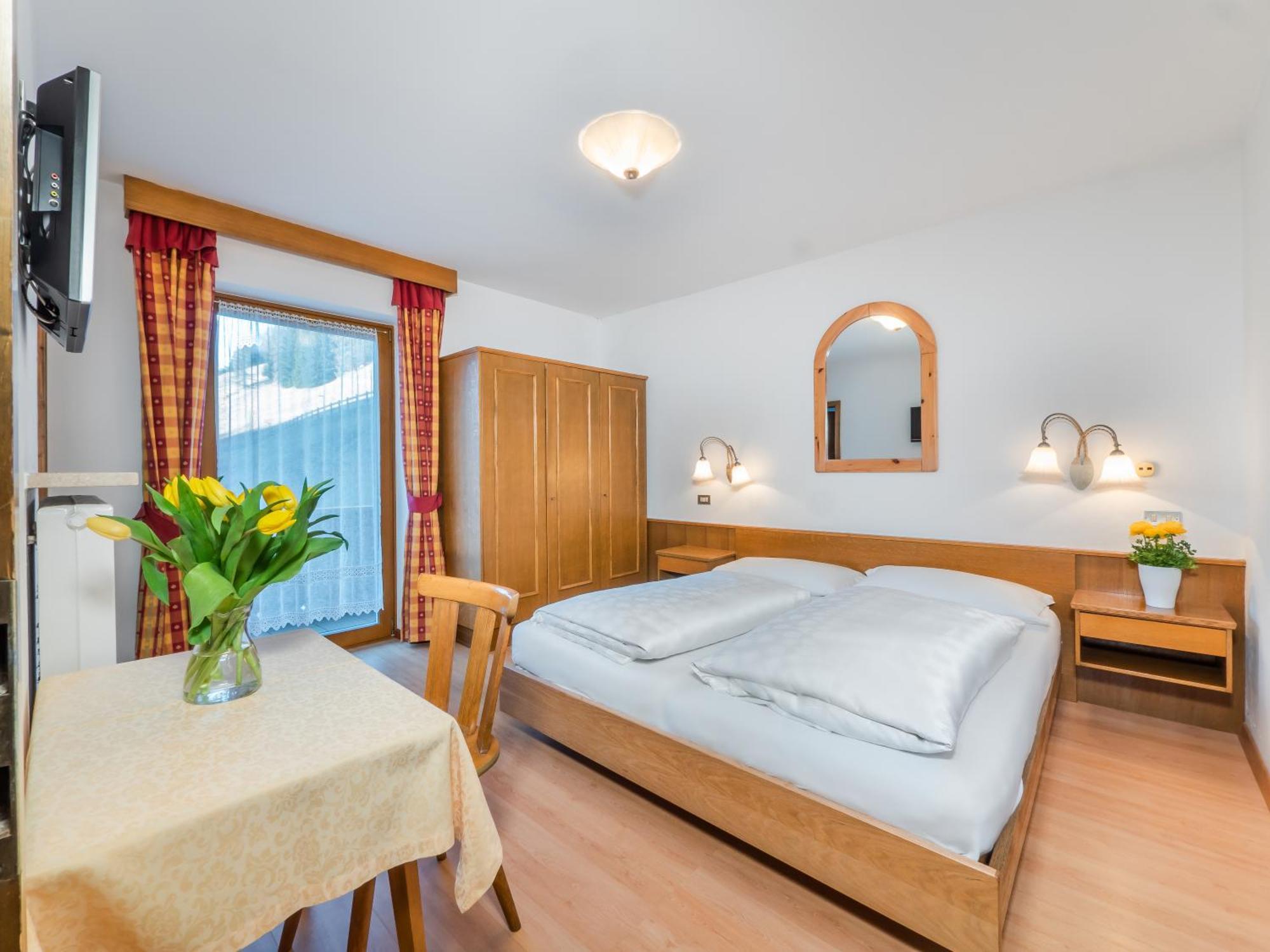 Garni La Grambla Hotell Selva di Val Gardena Exteriör bild